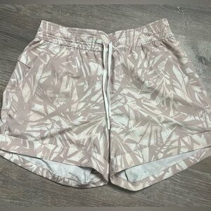 Lululemon Cute Athletic Shorts- 6